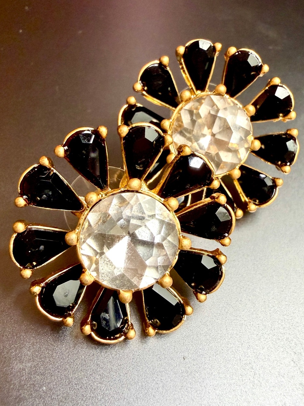 Oscar de la Renta Charming Gold-Tone Flower Earrings Black/Clear Crystal Stones
